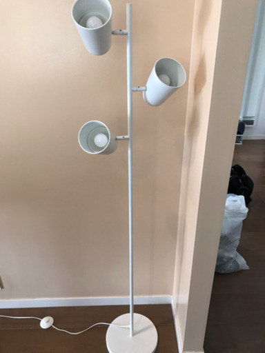 IKEA スタンドライト 照明 HUDENE フロアランプ