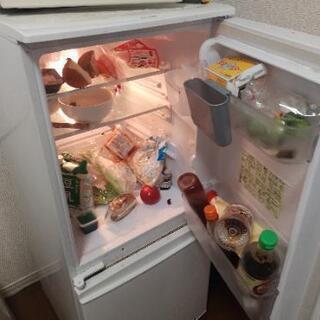 冷蔵庫　SHARP 1〜3人世帯　電子レンジ無料　取引検討中の画像