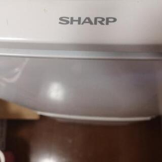 冷蔵庫　SHARP 1〜3人世帯　電子レンジ無料　取引検討中の画像