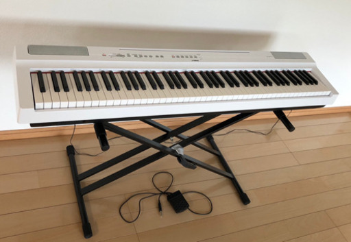 新品同様！3点セット◆ヤマハ YAMAHA 電子ピアノ Pシリーズ 88鍵盤 ホワイト P-125WH◆X型キーボードスタンド ダブル