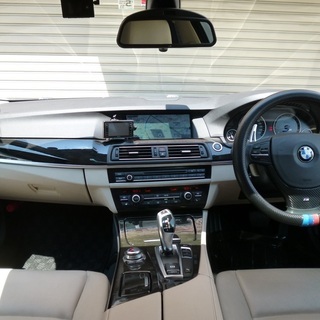 検査3年7月535i ターボ M5仕様 ケレナーズ20インチ/REMUSマフラー/純正HDDナビ/地デジ/バックカメラ/ベージュレザー/デイライト/改造多数/ETCの画像