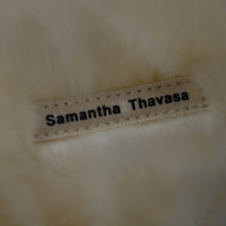サマンサタバサ ハンドバッグ ホワイト系 フェイクファーオルラーレ ヒョウ柄 Ωハンドル オメガ  Samantha Thavasa☆ PayPay(ペイペイ)決済可能 ☆ 札幌市 清田区 平岡の画像