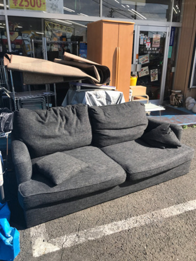 お買い得！ワッフル地の３人掛けソファ
