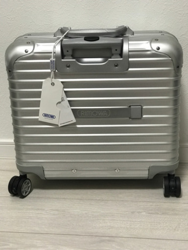 未使用 リモワ スーツケース Rimowa Topas Business Multiwheel Aluminium Pilot Tro