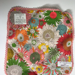 未使用品 リバティ タオルハンカチ 箱入りの画像