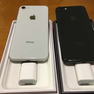 iPhone8 au64GB 未使用。2台同時なら5000円引き