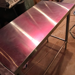 店舗用 ステンレス作業台と棚、すのこの画像