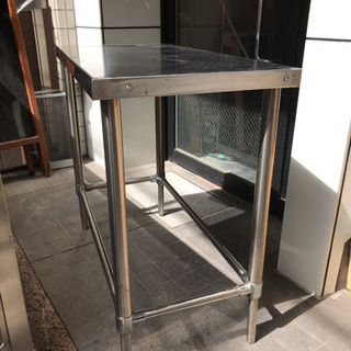 店舗用 ステンレス作業台と棚、すのこの画像