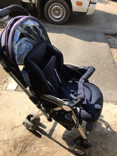 ベビーカーと抱っこ紐セット 10,000円