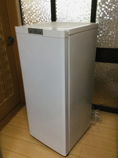美品！三菱冷凍庫