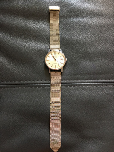 Omega 腕時計
