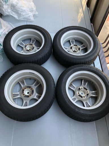 旧型トヨタbB使用してたホイール付きスタッドレス