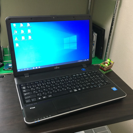 富士通 メモリ4GB HDD250GB Bluetooth HDMI Windows10 ノートパソコン