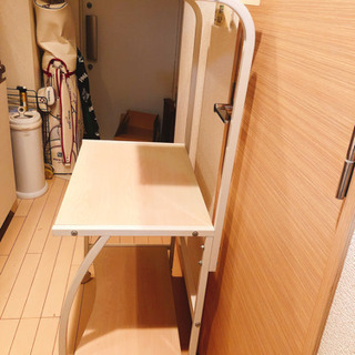 差し上げます！3段板付きーパソコン机の画像