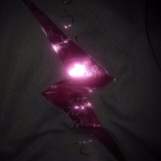 喘息シャツ黒の画像