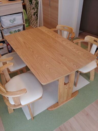 ダイニングテーブル　５点セット　新品未使用品　お譲りいたします