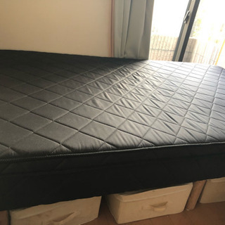 マットレス一体型セミダブルベッドの画像