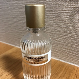 ジバンシイ 香水(交渉中)