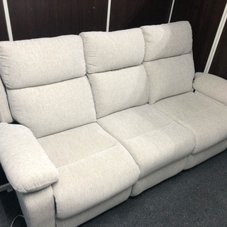 電動リクライニング 3人用ソファ 薄いベージュ色&ウッド