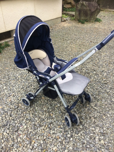 アプリカのベビーカー