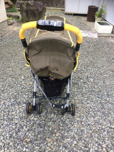 ベビーカー、アプリカ