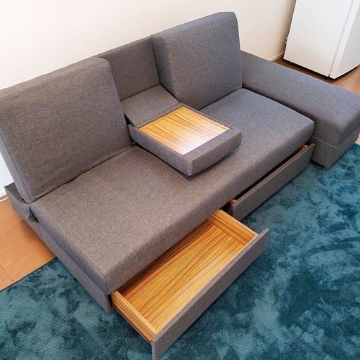 【コスパ最高】収納付き３人掛けソファーベッド：グレー（使用期間３ヶ月の美品） ※引き渡しは10/22～25の間