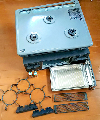 お取引中　システムキッチン　ビルトインコンロ（リンナイ）