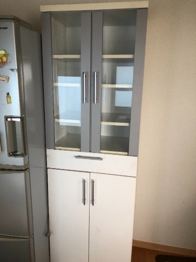 食器棚