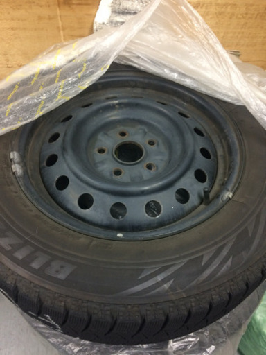 スタッドレスタイヤ