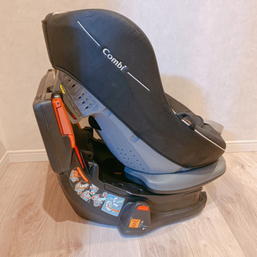 早い者勝ち！コンビ 360℃回る チャイルドシート