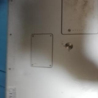 MACノートパソコン（理由あり）本体とアダプターの画像