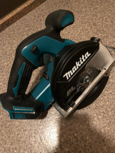 ほぼ美品マキタ丸ノコ