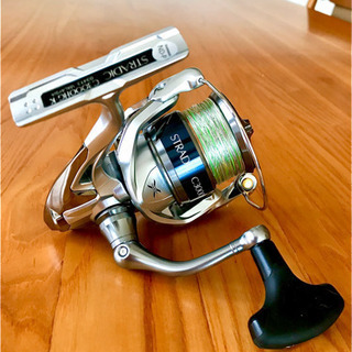 三個esh ハーブピーリングジェル