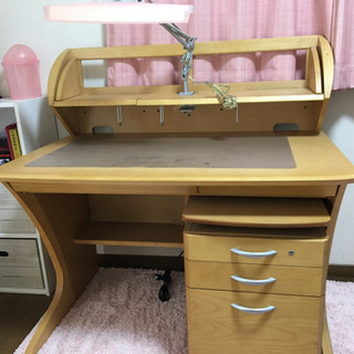 カリモク  学習机