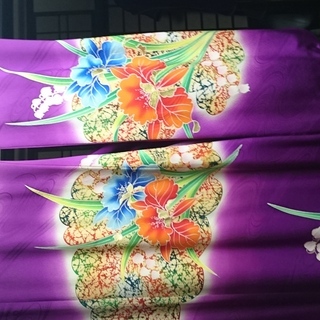 豪華　振袖　色は紫。の画像