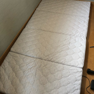 西川シングル四つ折りマットレス(afit)★1週間程度使用