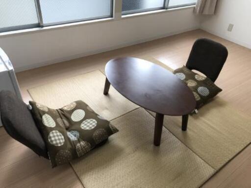 美品です。折りたたみテーブルセット