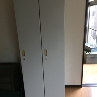 スチールロッカーの画像