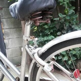 【ジャンク品】シルバー自転車の画像