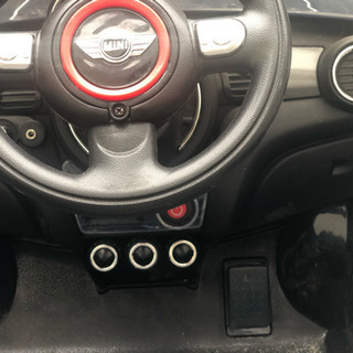 電動乗用カー おもちゃ ミニクーパーの画像