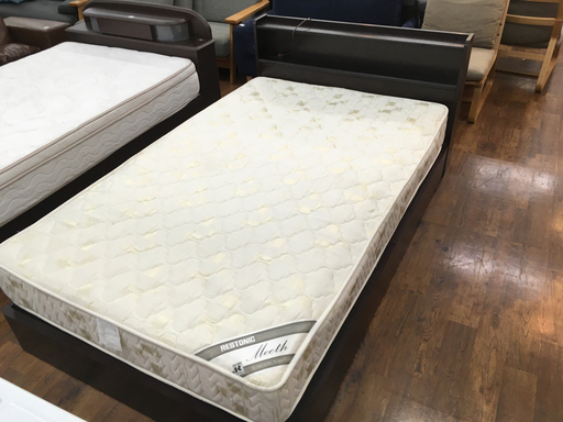 IDC大塚家具 引出付セミダブルベッド