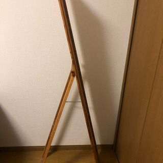 自立型の全身鏡です！10月後半引き取り希望！の画像