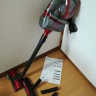ほぼ新品❗布団用ヘッド付サイクロン・スティック掃除機🎁真珠1粒ネ...