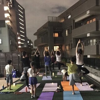 金曜夕方テラスヨガ（親子OK）の画像