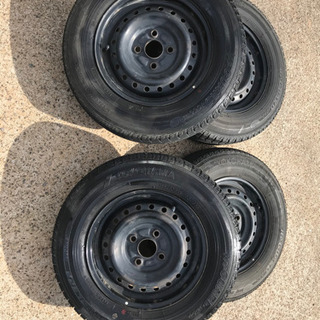 値下げ交渉可　スタッドレスタイヤホイール付　14インチの画像