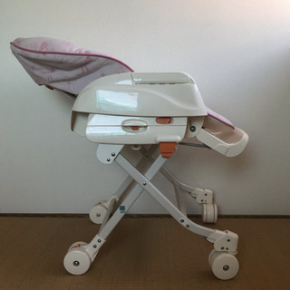 お譲り先決まりました コンビ製 リクライニングベビーラック タカタ製 チャイルドシートの画像