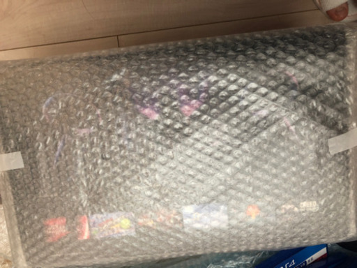 【流行VRほぼ新品】oculus quest 64GB【先端機器】