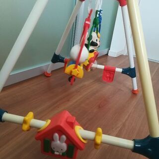 ミッフィー ベビージム メリーの画像
