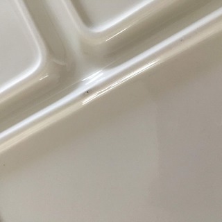 【無印良品】磁器 角皿・仕切付・小 約21×15×高さ2cm 中古美品★の画像