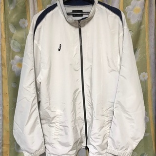 アシックス ウィンドブレイカー